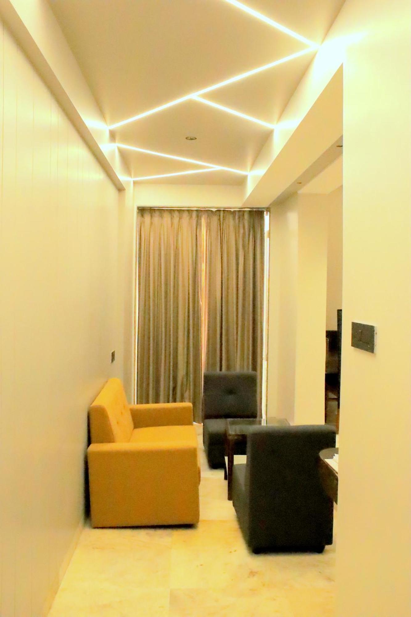 Hotel Statusinn, Ichalkaranji Екстериор снимка